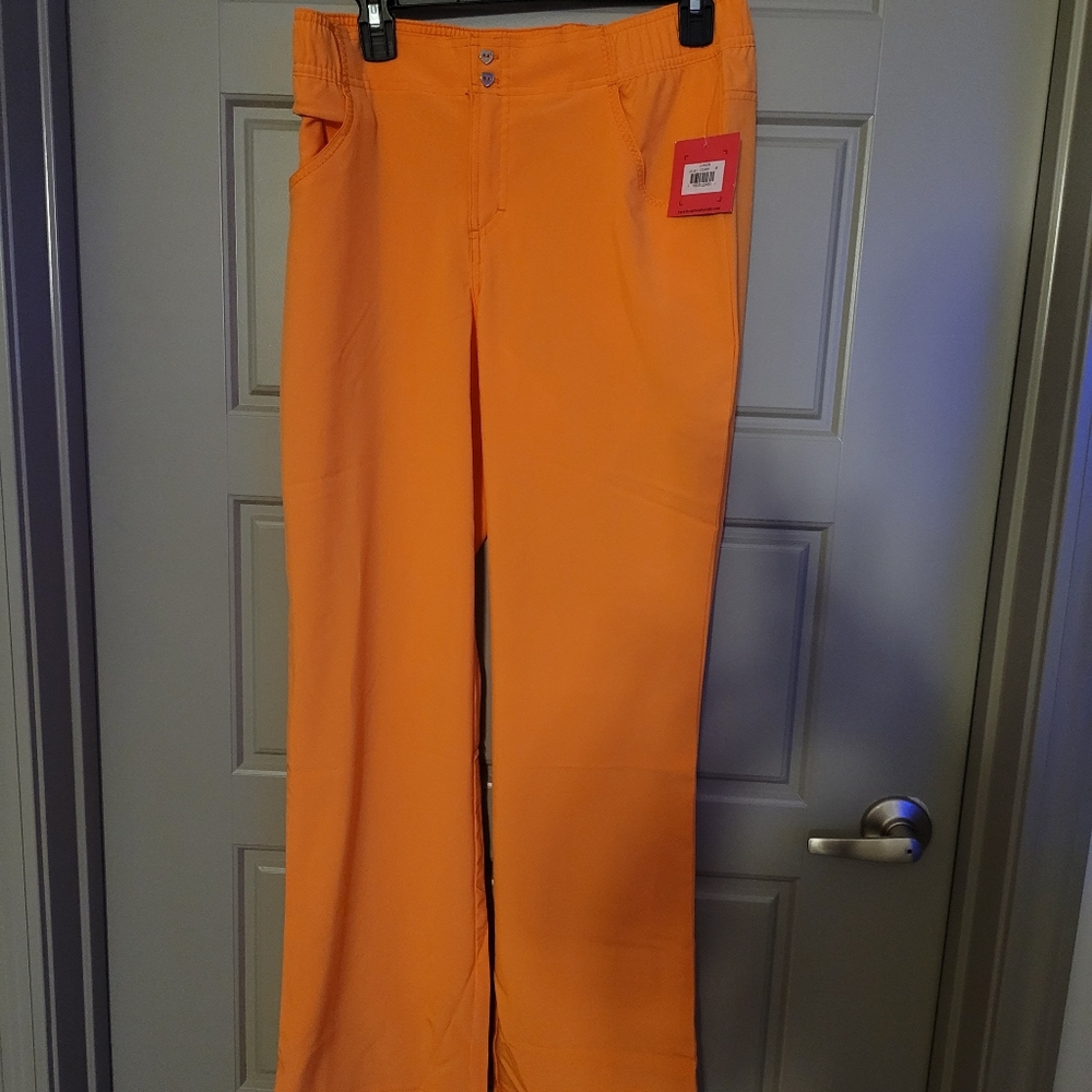 NWT Heart and Soul scrub pants. M  tall